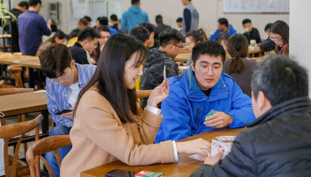 香港六台合资料免费大全