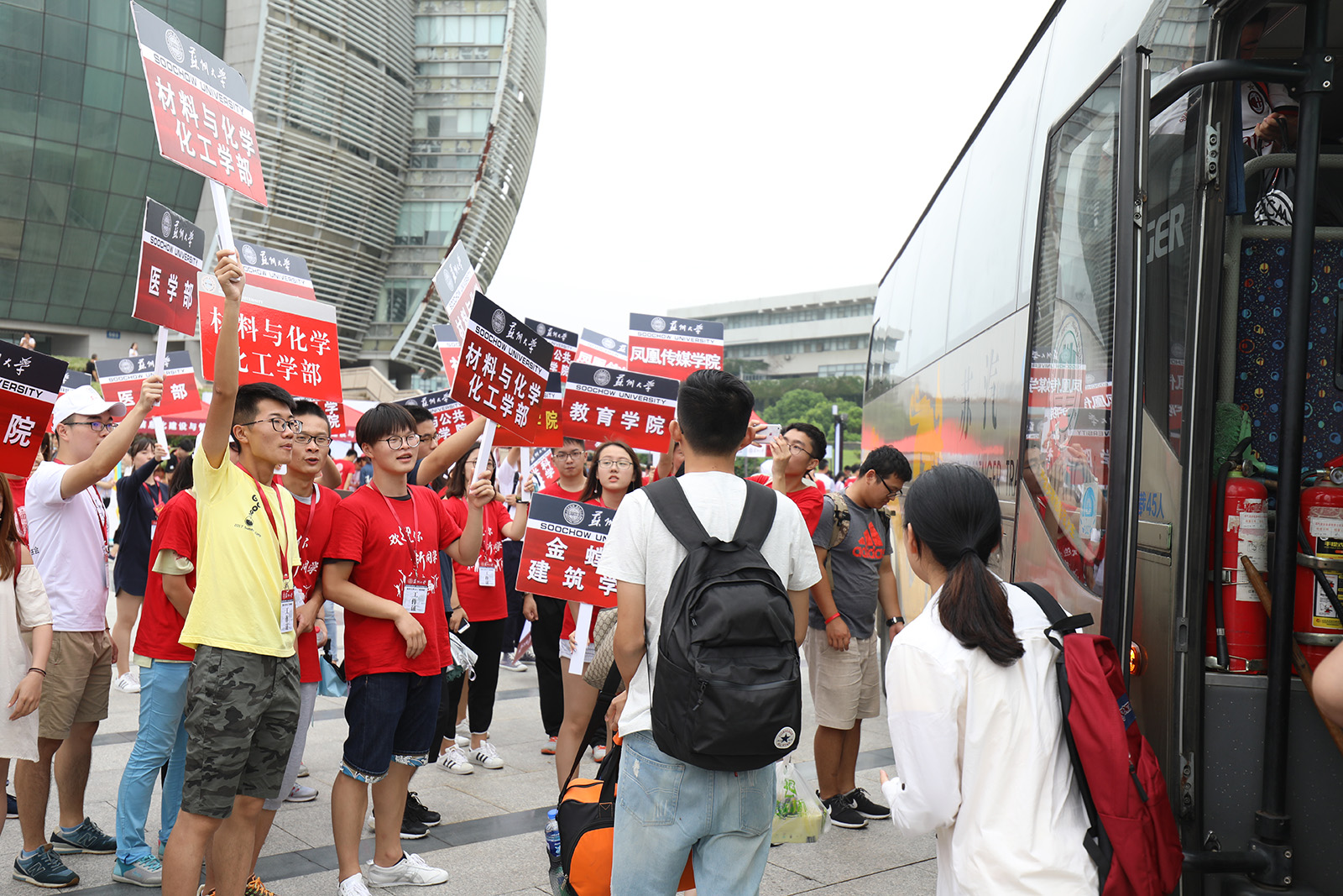 香港六台合资料免费大全