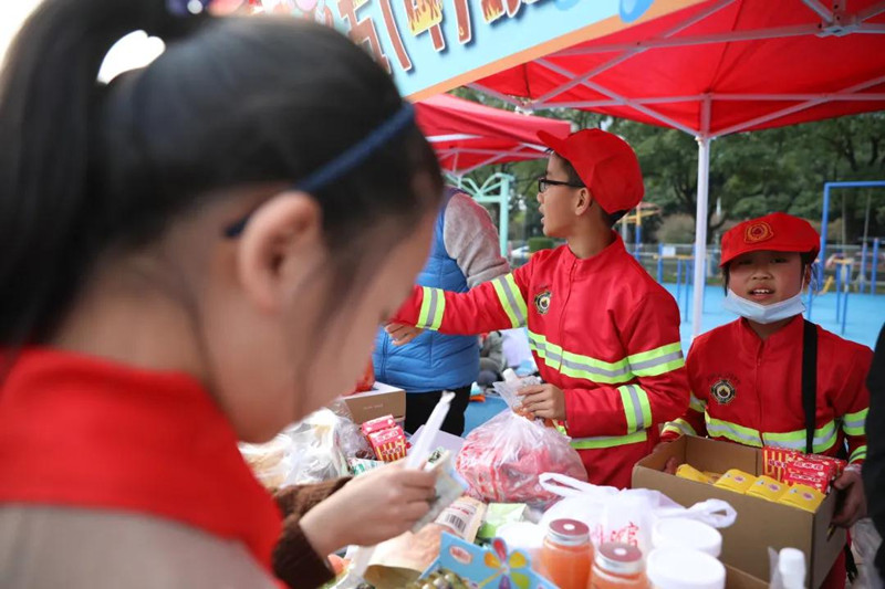 香港六台合资料免费大全