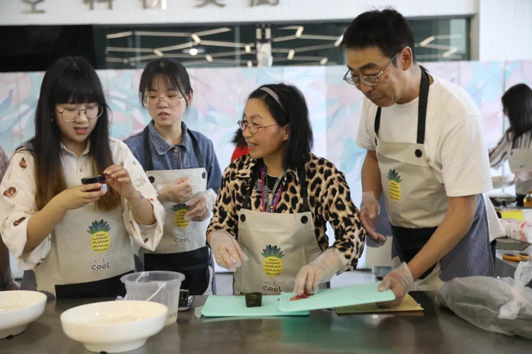 香港六台合资料免费大全