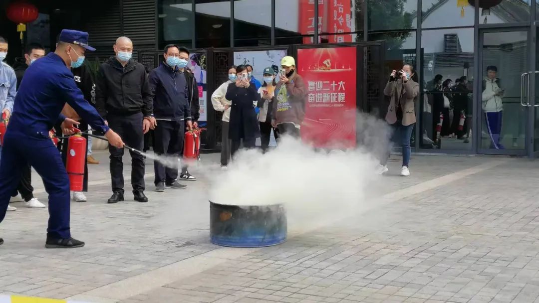 香港六台合资料免费大全